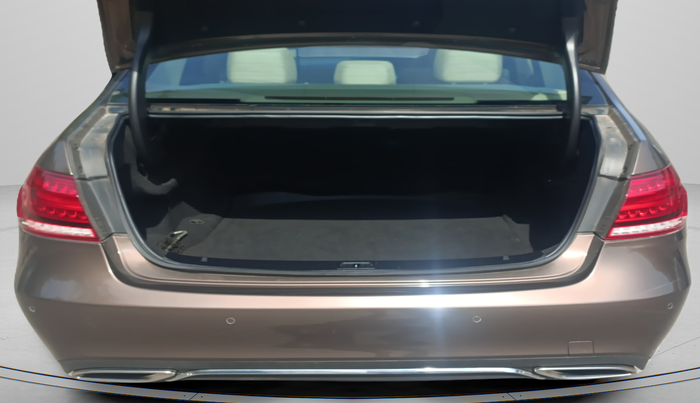 2015 Mercedes Benz E Class E 250 CDI Avantgarde, Diesel, Automatic, 66,701 km, Boot Inside