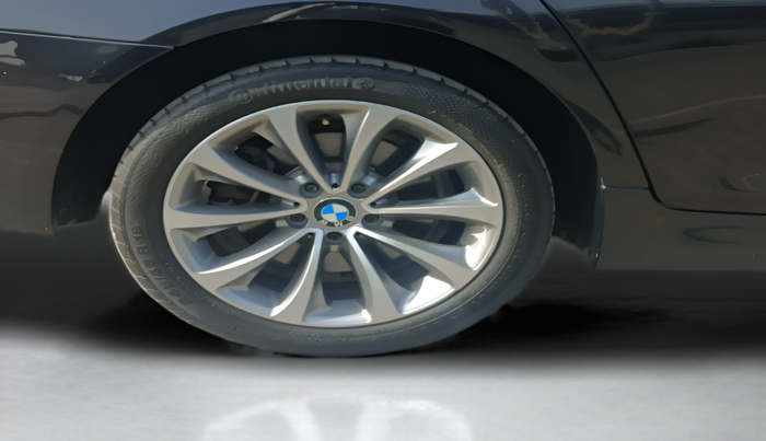 2016 BMW 5 Series 520D LUXURY LINE, Diesel, Automatic, 83,336 km, Right Rear Wheel