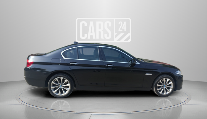 2016 BMW 5 Series 520D LUXURY LINE, Diesel, Automatic, 83,336 km, Right Side View