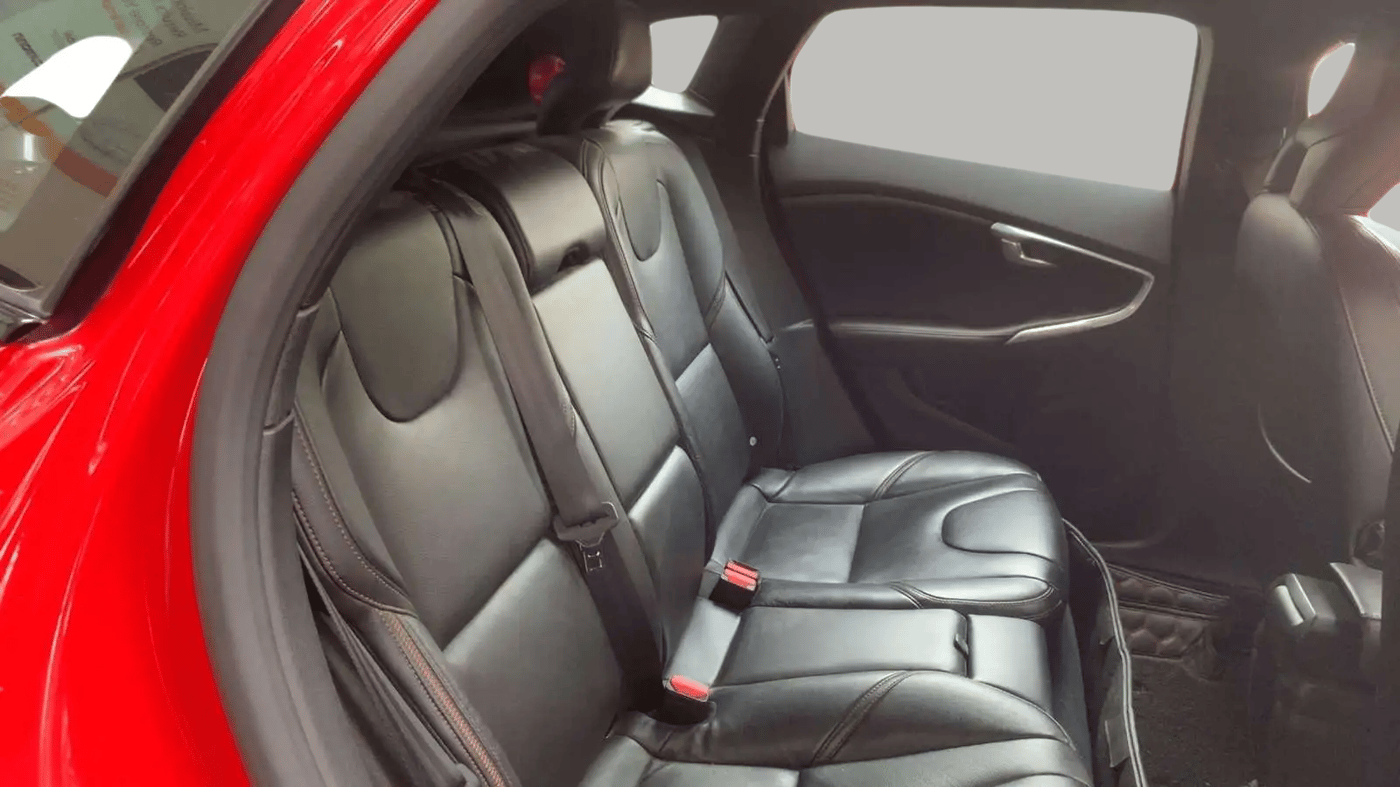 2017 Volvo V40 Cross Country D3, Diesel, Automatic, 64,048 km, Right Side Rear Door Cabin