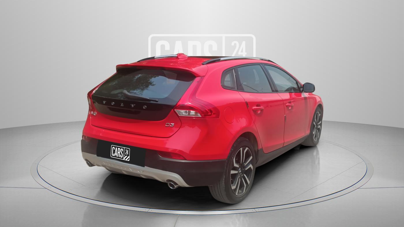2017 Volvo V40 Cross Country D3, Diesel, Automatic, 64,048 km, Right Back Diagonal