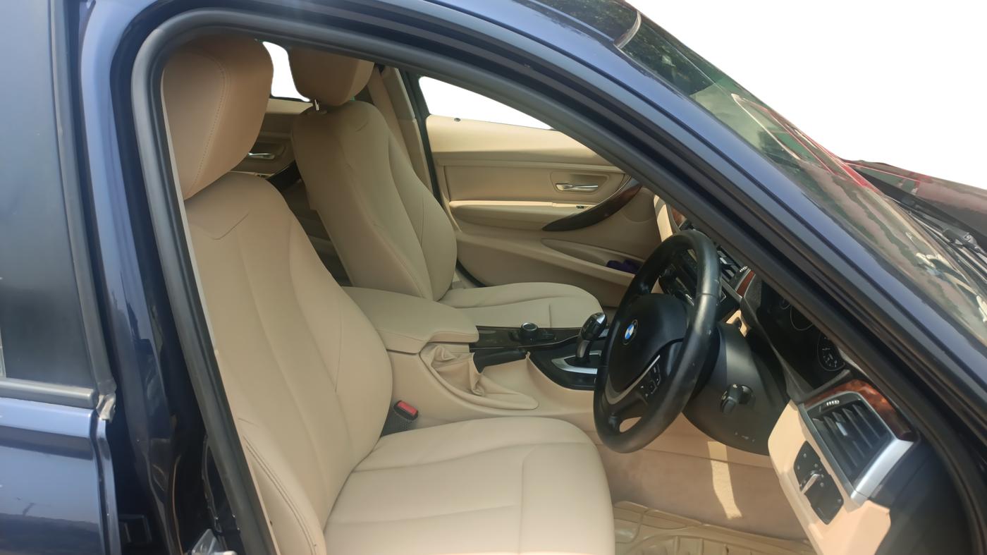 2016 BMW 3 Series 320d Sport Line, Diesel, Automatic, 62,192 km, Right Side Front Door Cabin