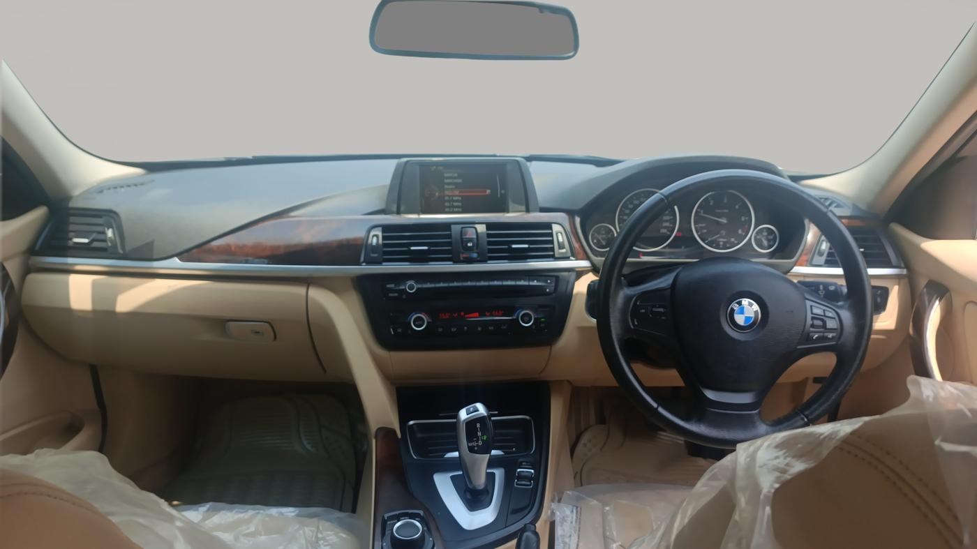 2015 BMW 3 Series 320D LUXURYLINE, Diesel, Automatic, 37,660 km, Dashboard