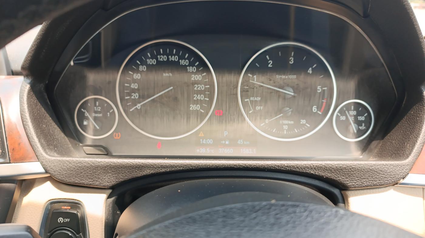 2015 BMW 3 Series 320D LUXURYLINE, Diesel, Automatic, 37,660 km, Odometer Image