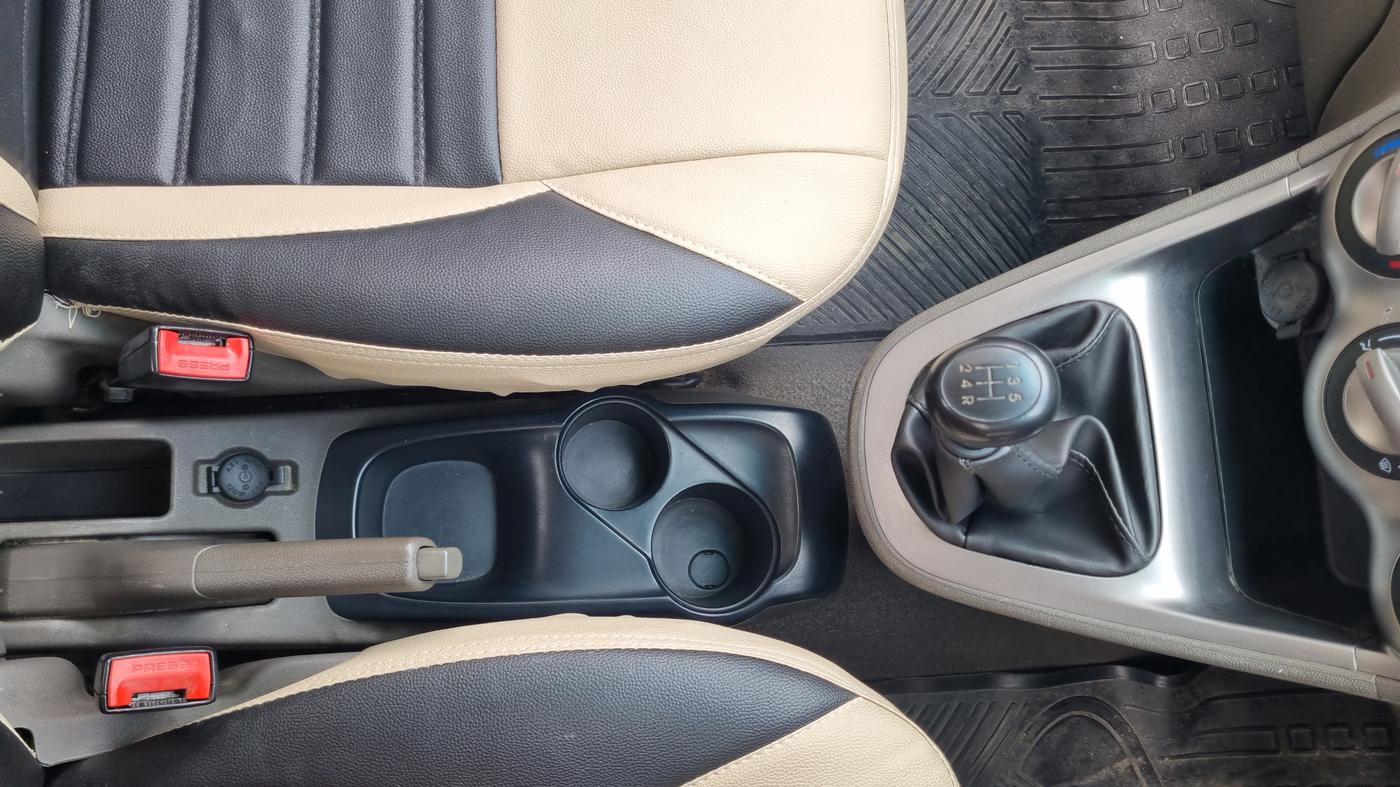 2012 Hyundai i10 MAGNA 1.2, Petrol, Manual, 71,418 km, Gear Lever