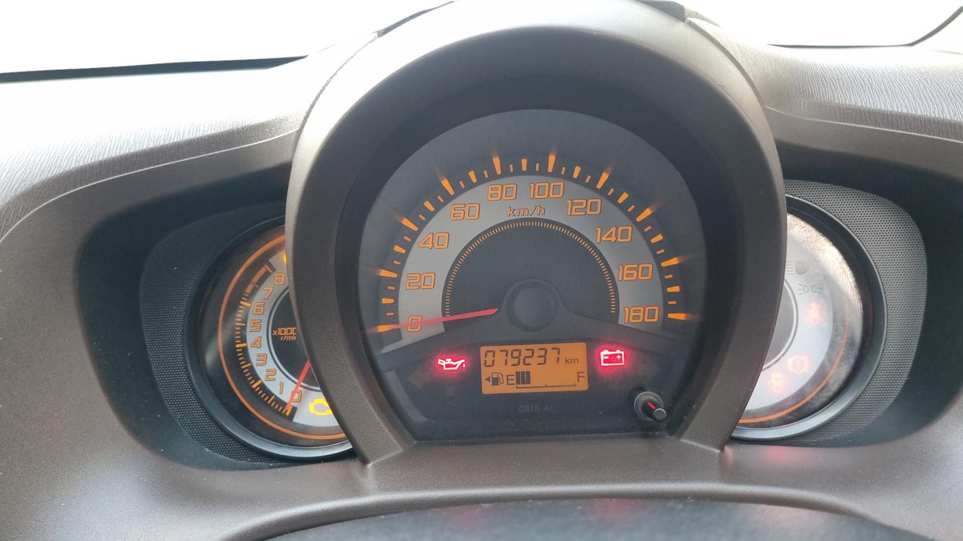 2013 Honda Brio V MT, Petrol, Manual, 79,237 km, Odometer Image