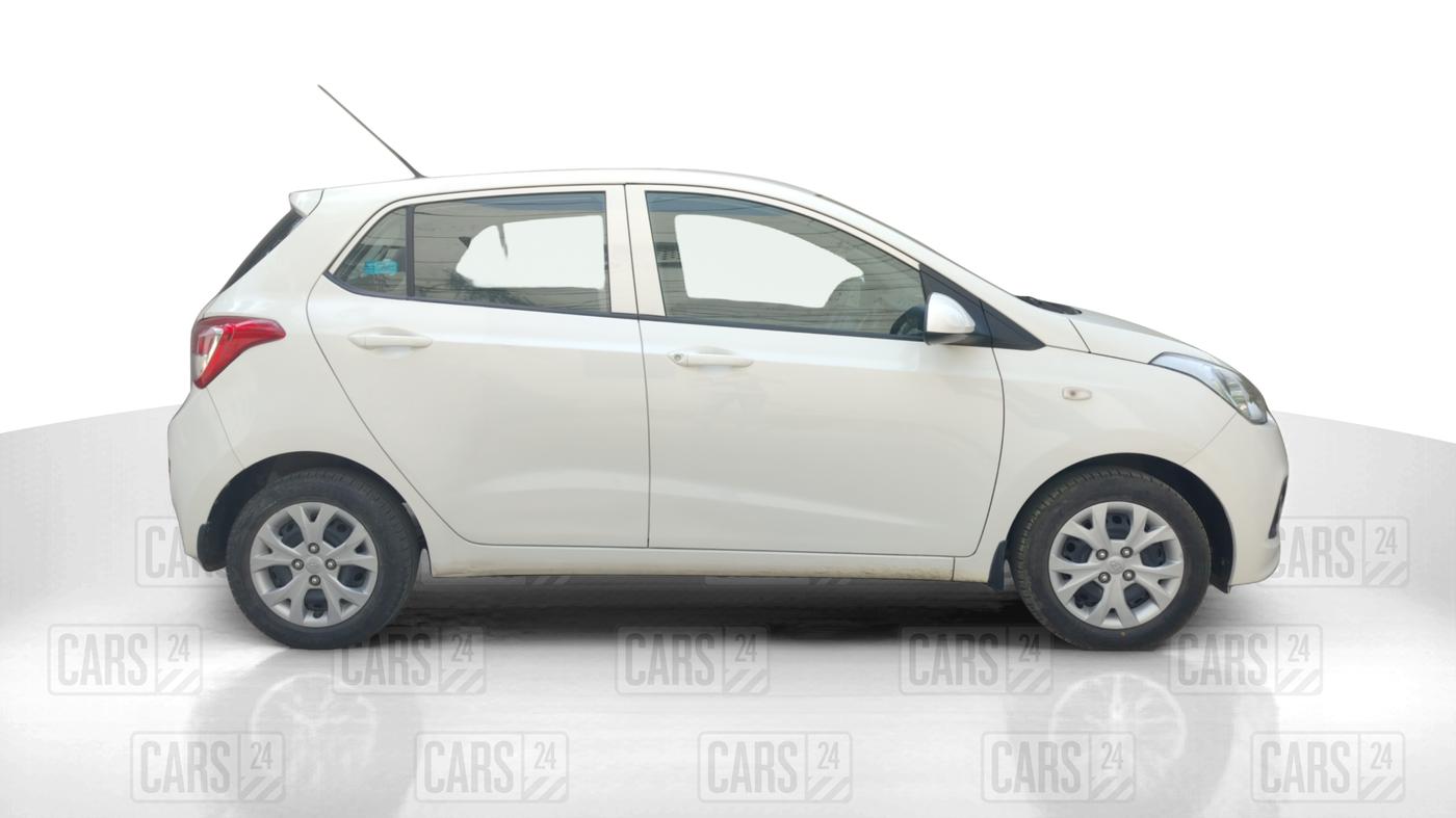 2016 Hyundai Grand i10 MAGNA 1.2 KAPPA VTVT, Petrol, Manual, 36,503 km, Right Side View