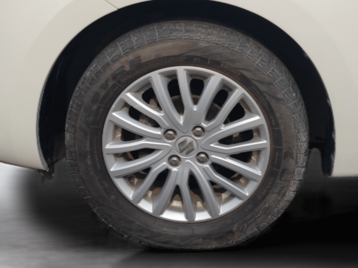 2017 Maruti Dzire ZXI, Petrol, Manual, 75,001 km, Left Front Wheel