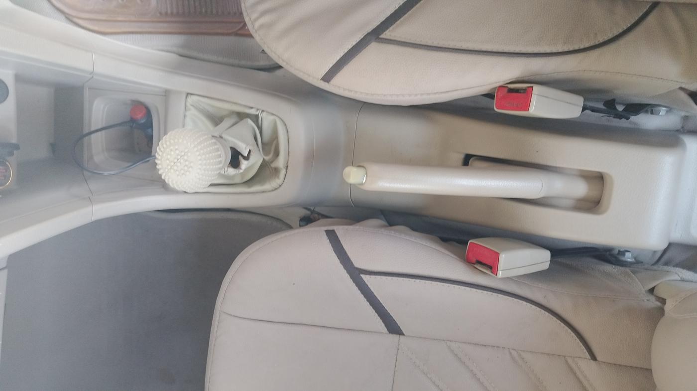 2014 Maruti Swift Dzire VDI, Diesel, Manual, 94,918 km, Gear Lever