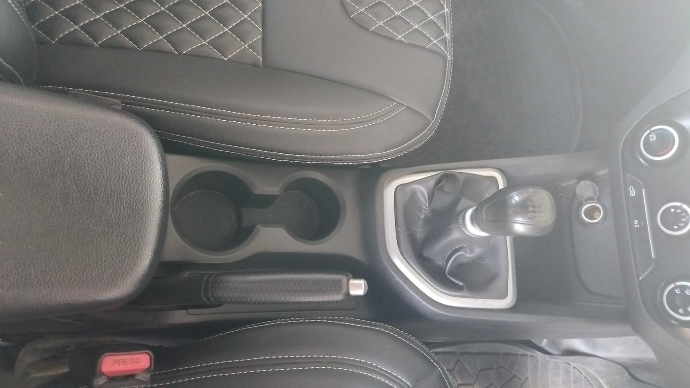2018 Hyundai Creta E PLUS 1.4 DIESEL, Diesel, Manual, 97,129 km, Gear Lever