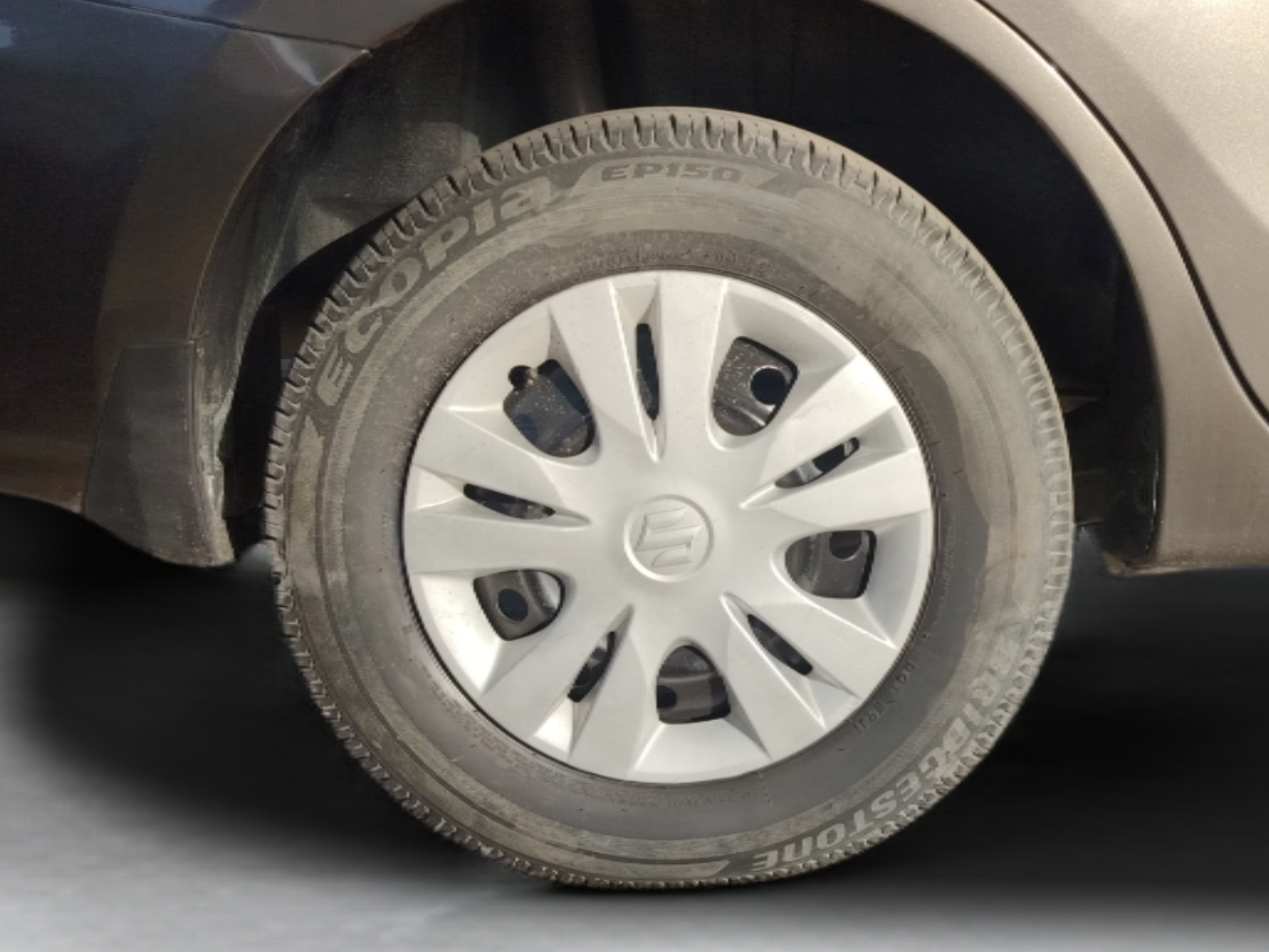 2019 Maruti Dzire VDI, Diesel, Manual, 74,983 km, Right Rear Wheel