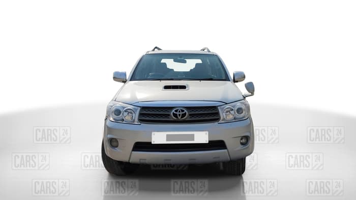 2010 Toyota Fortuner 3.0 4X4 MT, Diesel, Manual, 1,25,518 km, Front