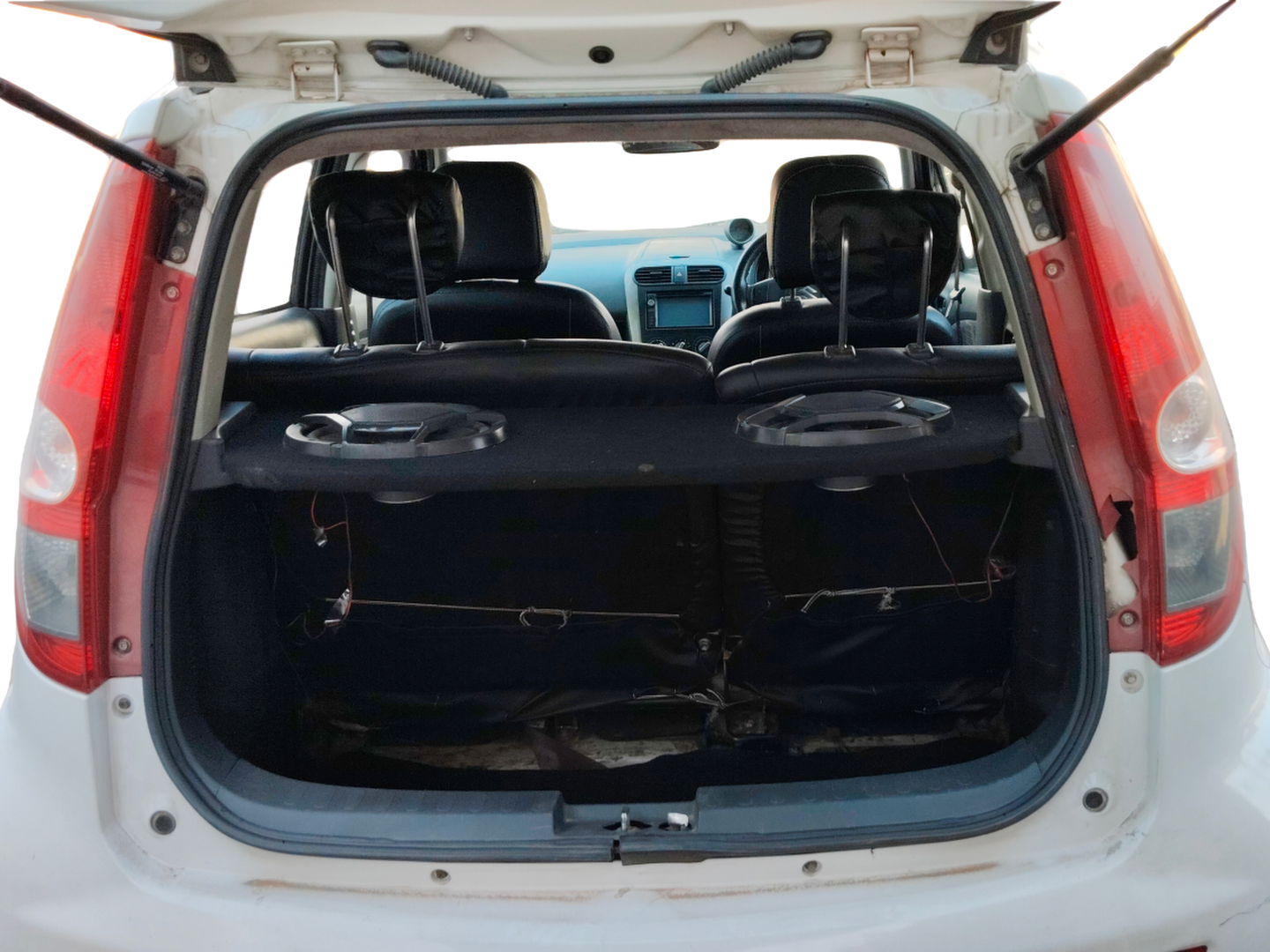 2013 Maruti Ritz VDI, Diesel, Manual, 85,772 km, Boot Inside