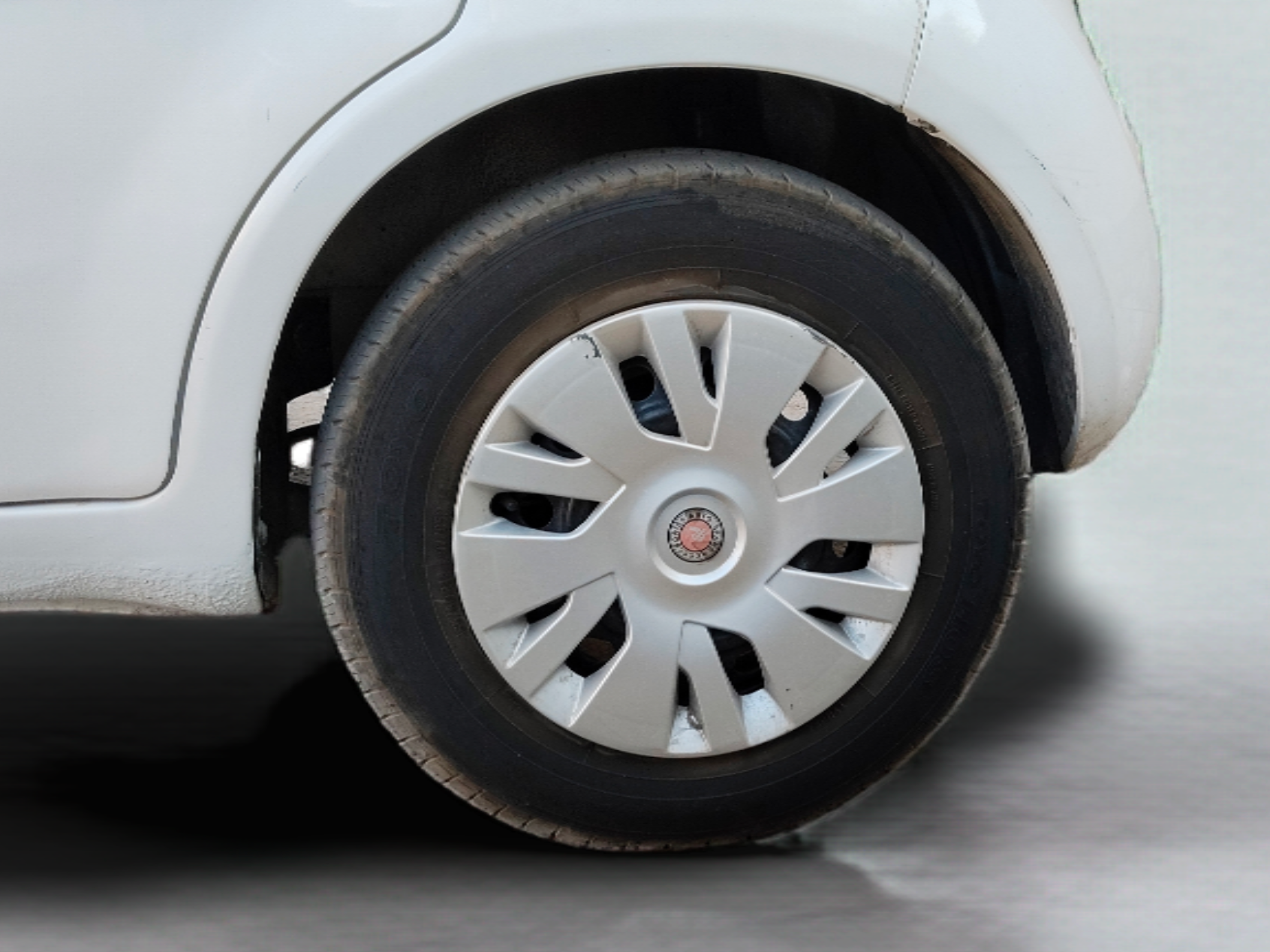 2013 Maruti Ritz VDI, Diesel, Manual, 85,772 km, Left Rear Wheel