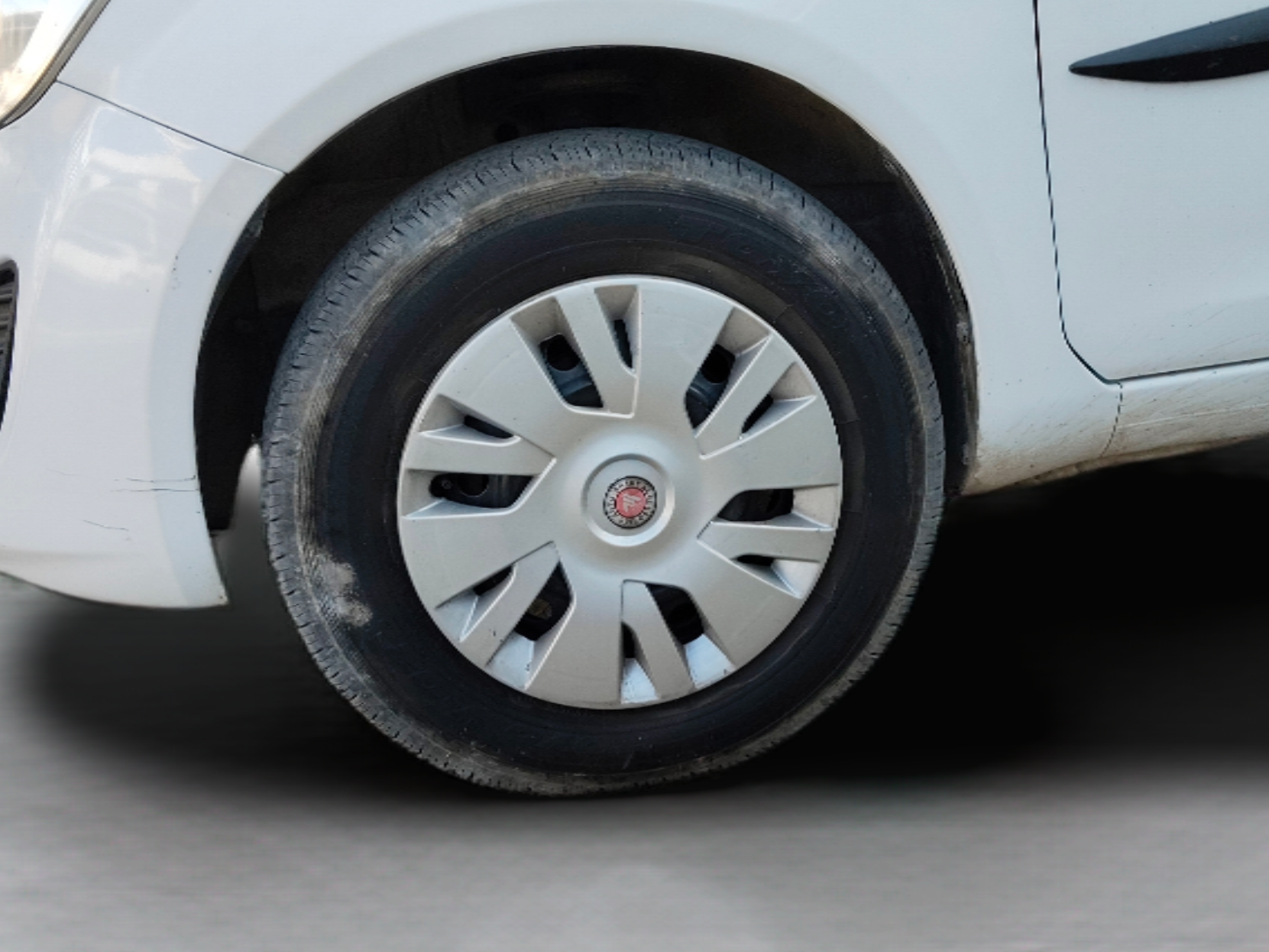 2013 Maruti Ritz VDI, Diesel, Manual, 85,772 km, Left Front Wheel