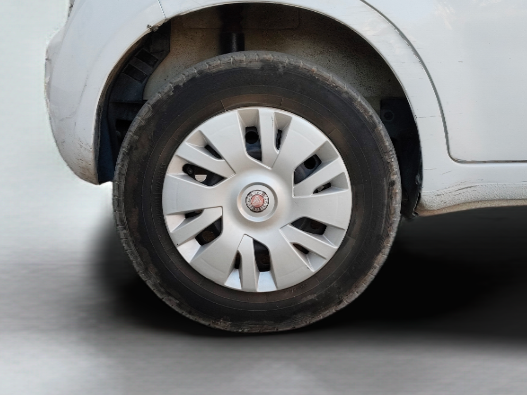2013 Maruti Ritz VDI, Diesel, Manual, 85,772 km, Right Rear Wheel