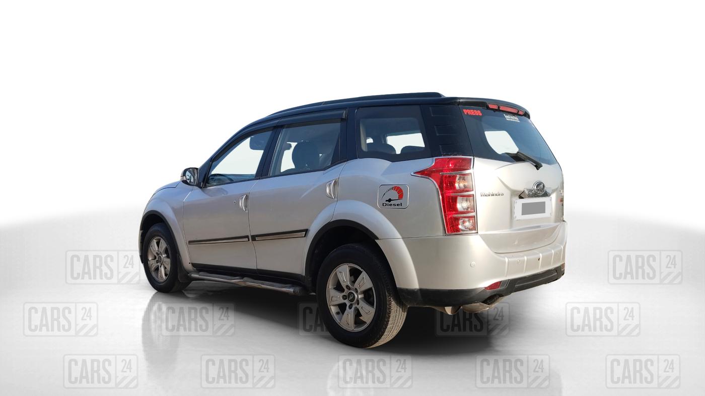 2014 Mahindra XUV500 W8, Diesel, Manual, 1,26,564 km, Left Back Diagonal