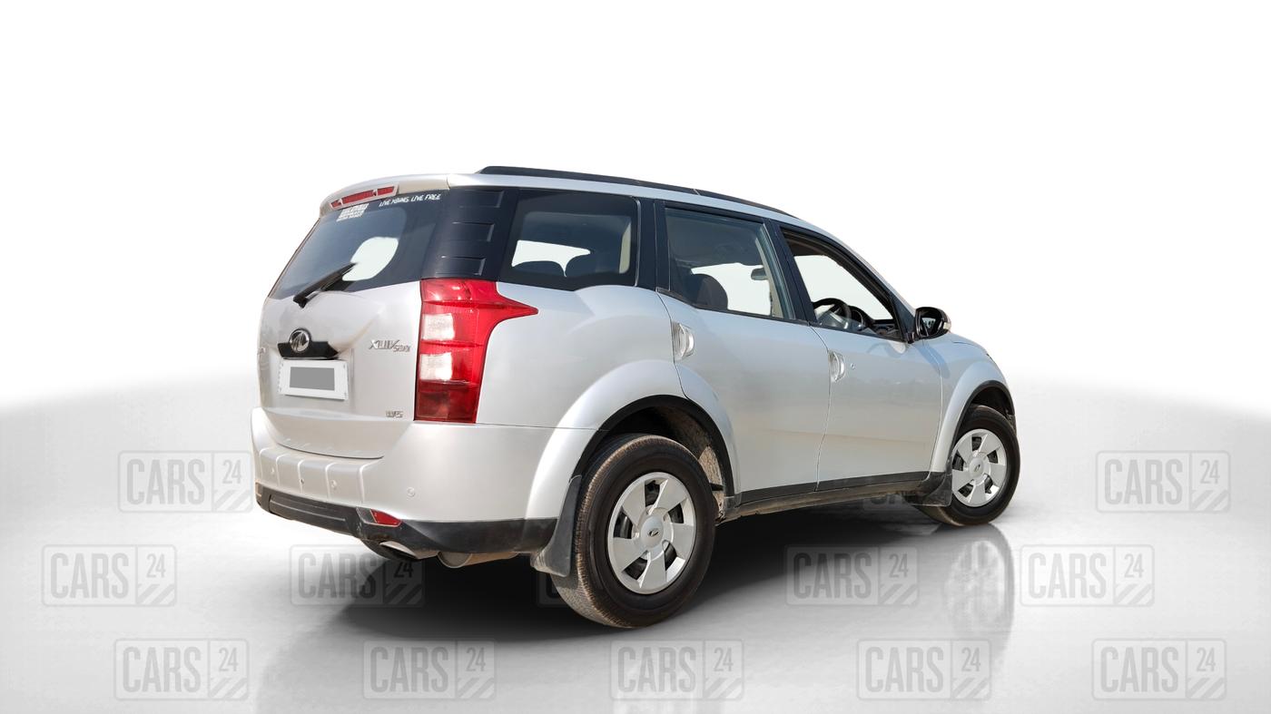 2015 Mahindra XUV500 W6, Diesel, Manual, 73,546 km, Right Back Diagonal