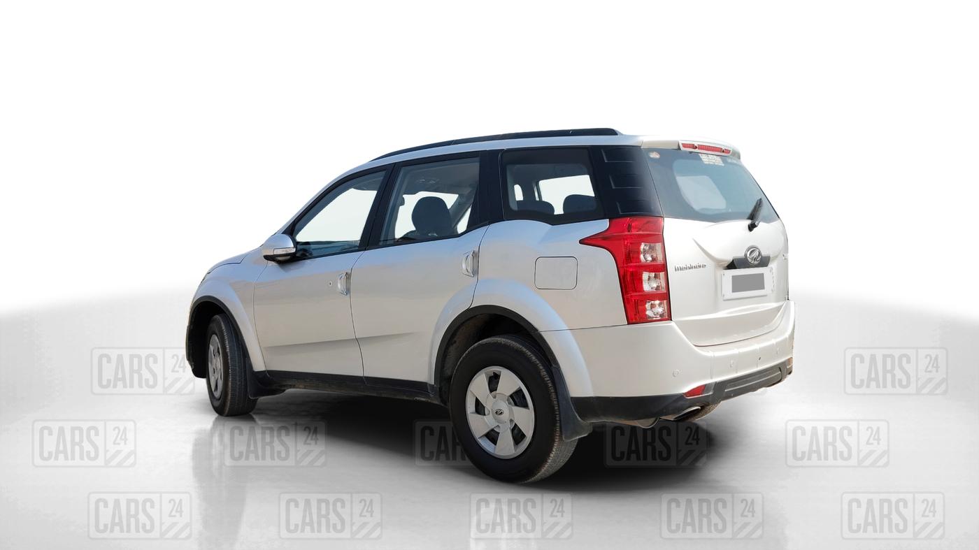 2015 Mahindra XUV500 W6, Diesel, Manual, 73,546 km, Left Back Diagonal