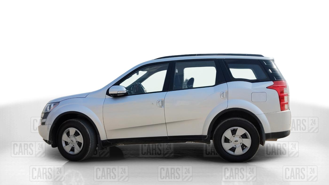 2015 Mahindra XUV500 W6, Diesel, Manual, 73,546 km, Left Side