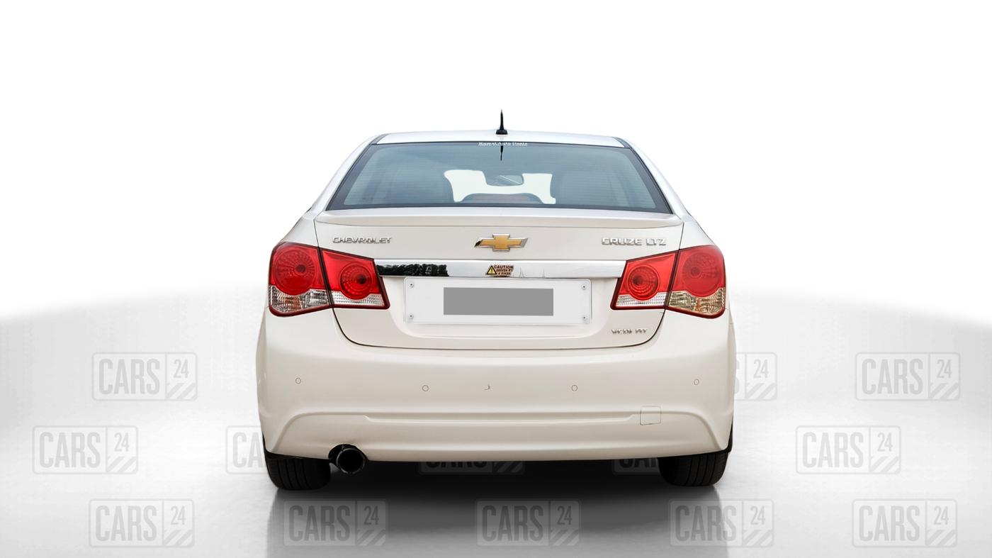 2016 Chevrolet Cruze LTZ AT, Diesel, Automatic, 87,300 km, Back/Rear