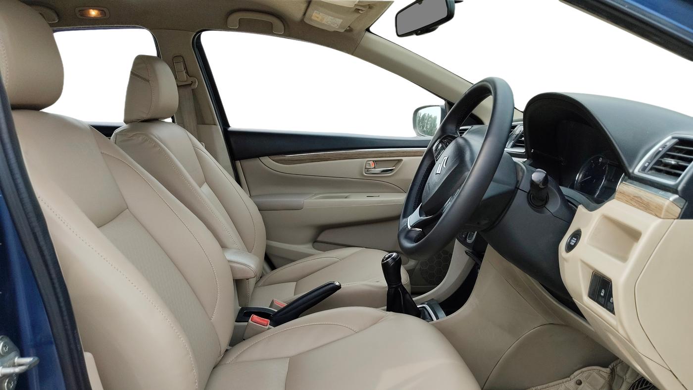 2018 Maruti Ciaz ALPHA DIESEL 1.3, Diesel, Manual, 78,295 km, Right Side Front Door Cabin