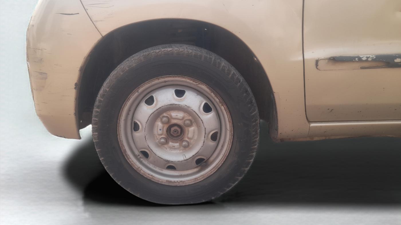 2009 Maruti Zen Estilo LXI, Petrol, Manual, 83,746 km, Left Front Wheel