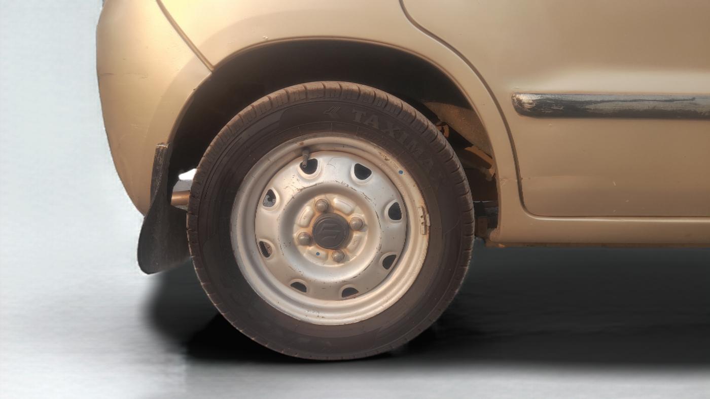 2009 Maruti Zen Estilo LXI, Petrol, Manual, 83,746 km, Right Rear Wheel