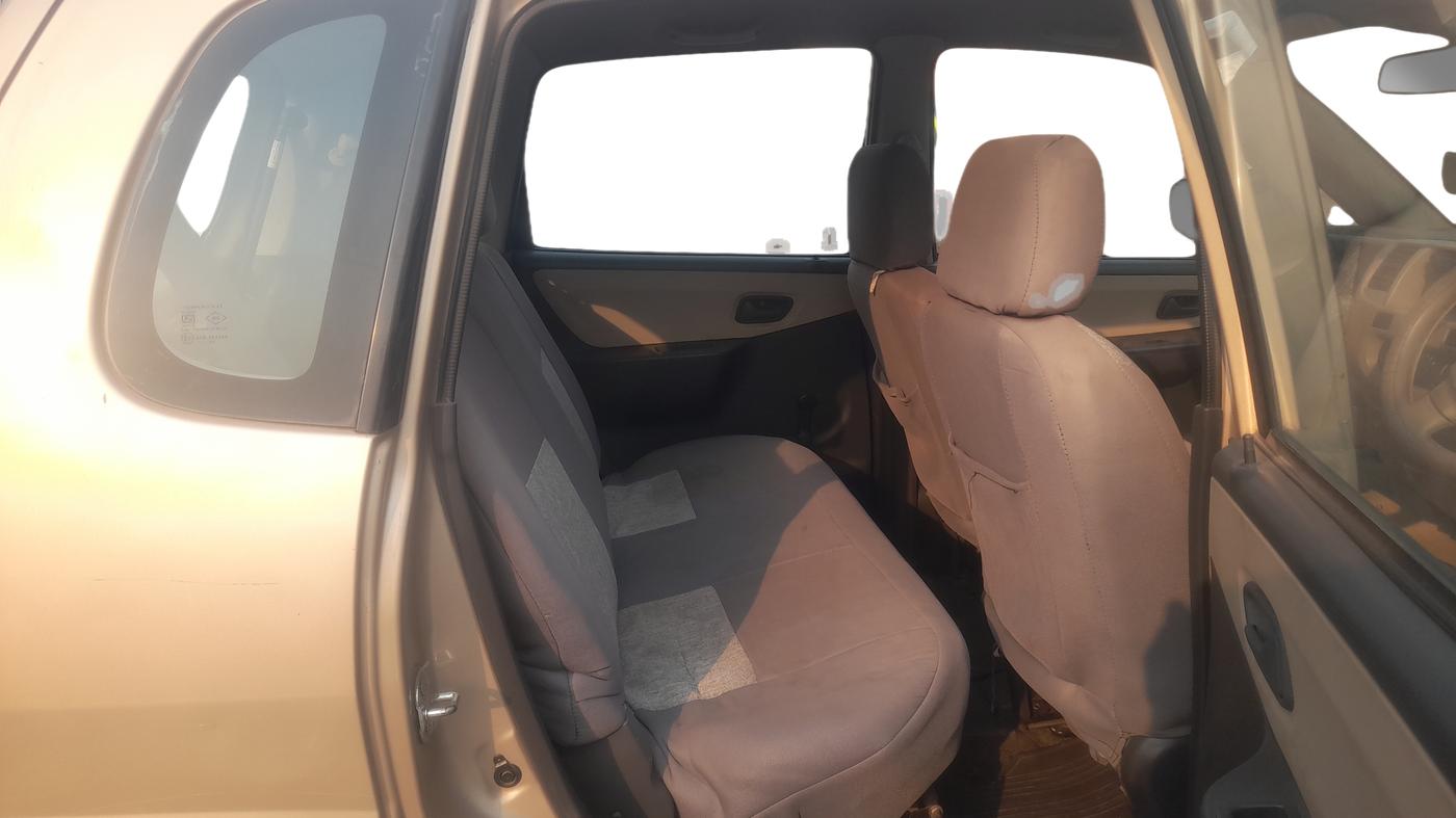 2009 Maruti Zen Estilo LXI, Petrol, Manual, 83,746 km, Right Side Rear Door Cabin