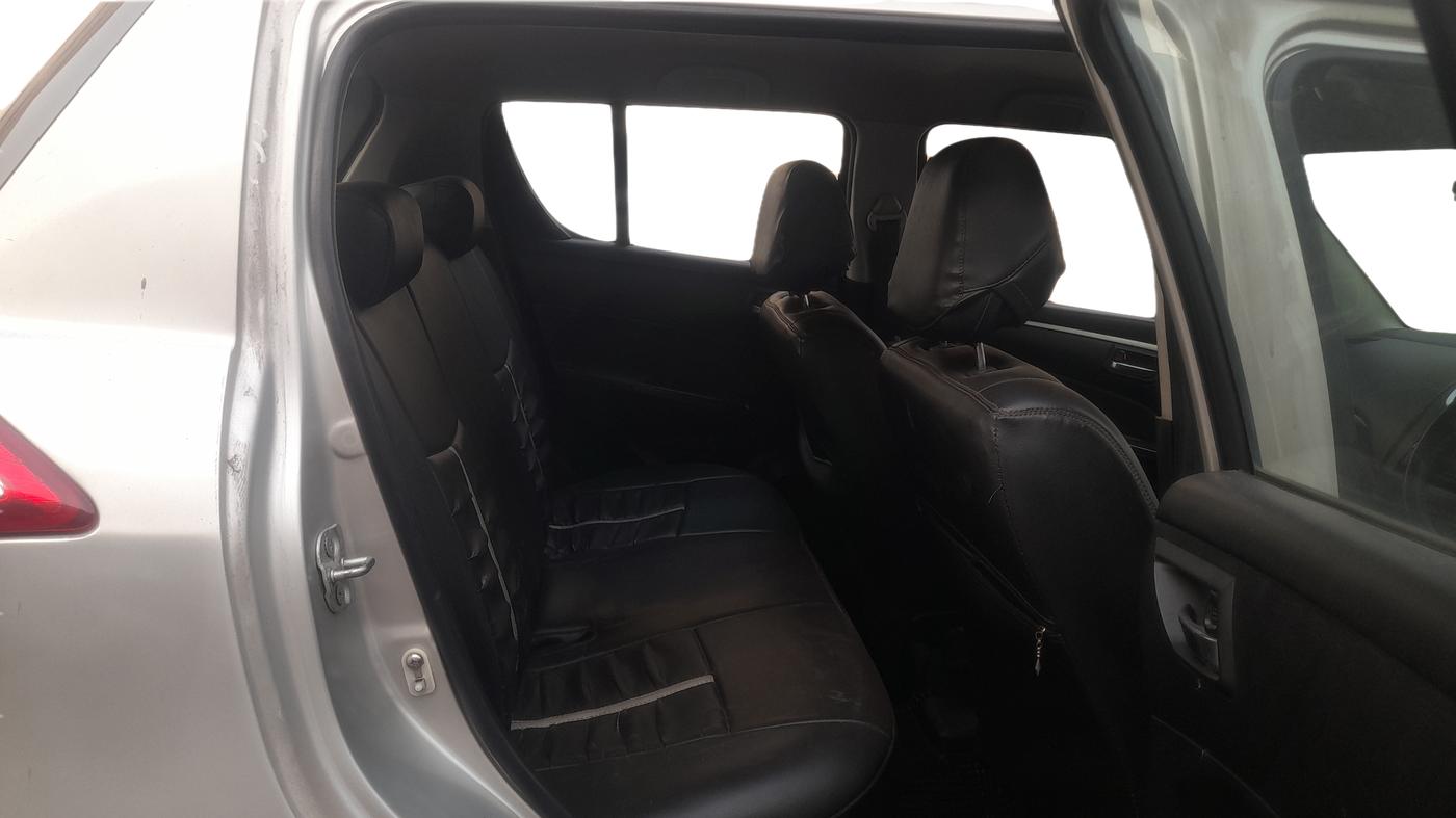 2013 Maruti Swift VDI, Diesel, Manual, 97,800 km, Right Side Rear Door Cabin