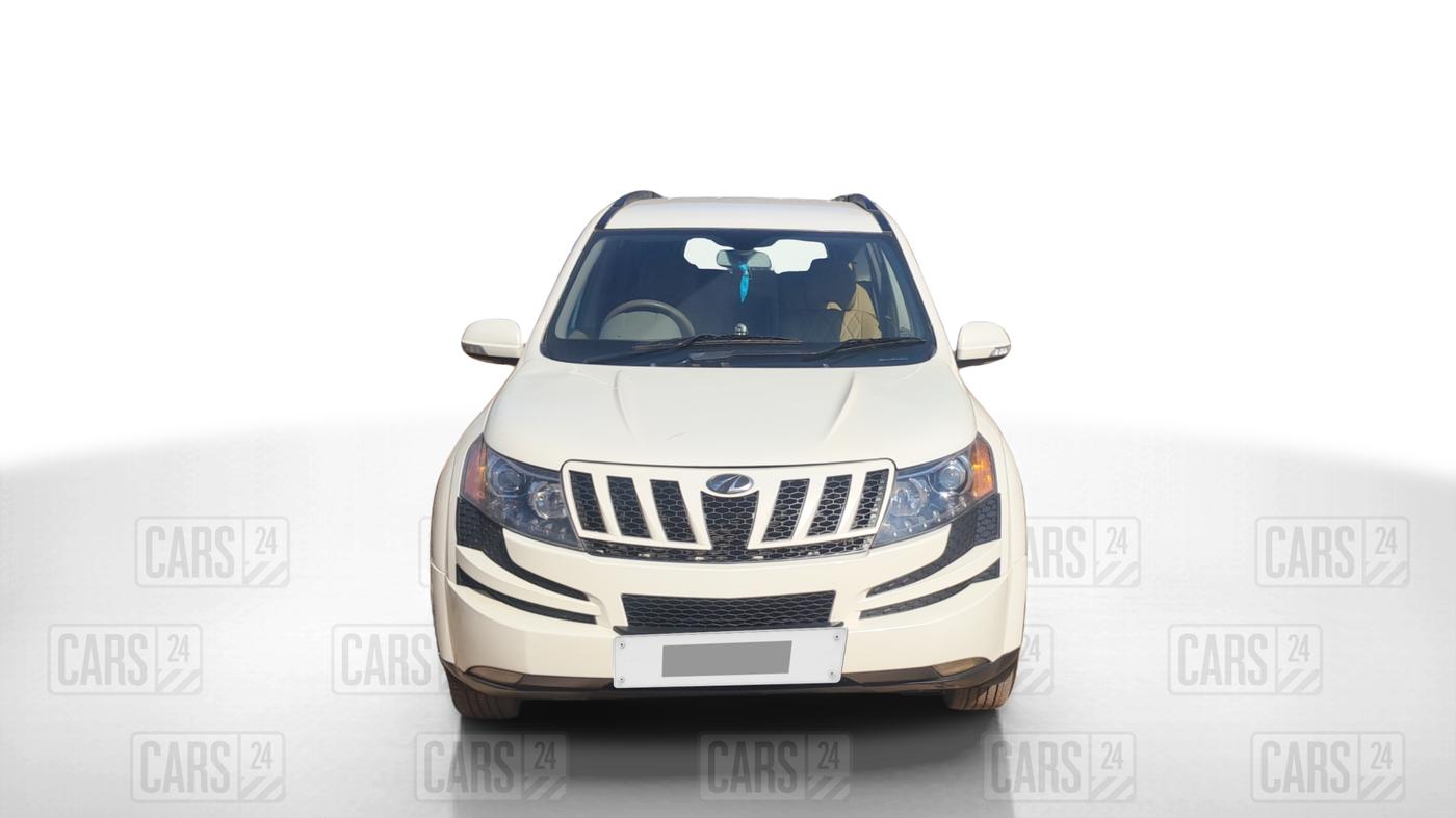 2013 Mahindra XUV500 W8, Diesel, Manual, 1,01,954 km, Front