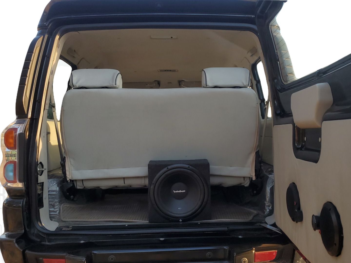 2014 Mahindra Scorpio S10, Diesel, Manual, 41,300 km, Boot Inside