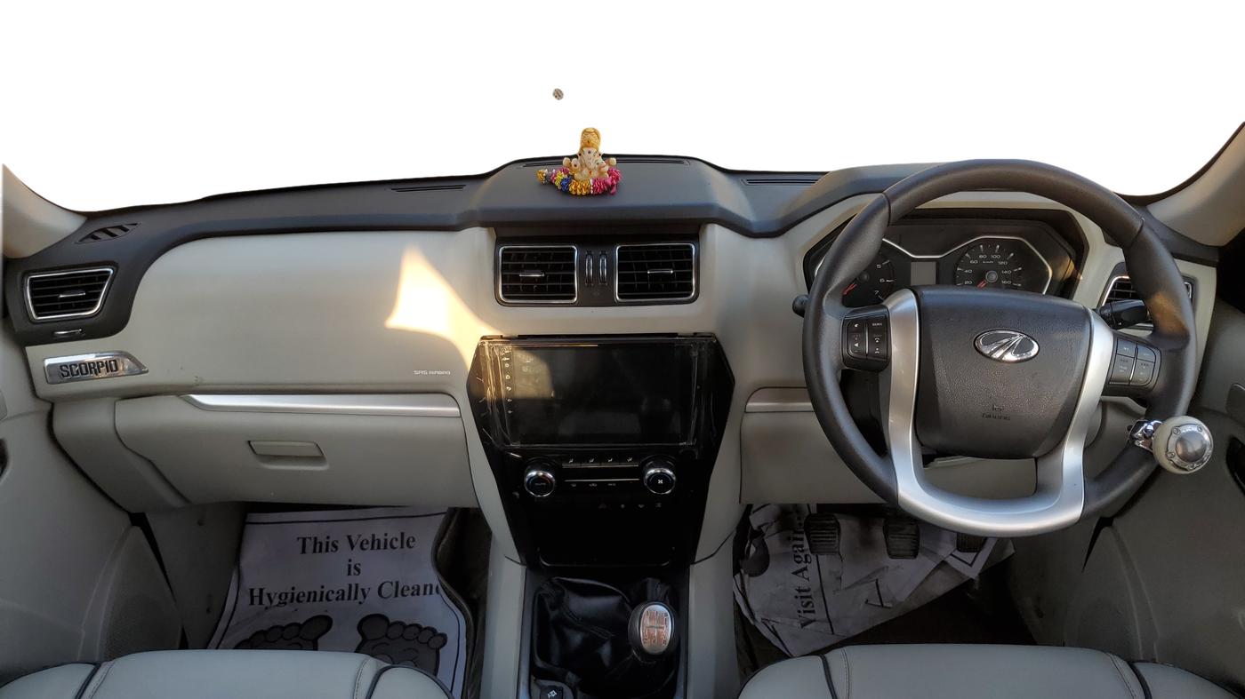 2014 Mahindra Scorpio S10, Diesel, Manual, 41,300 km, Dashboard