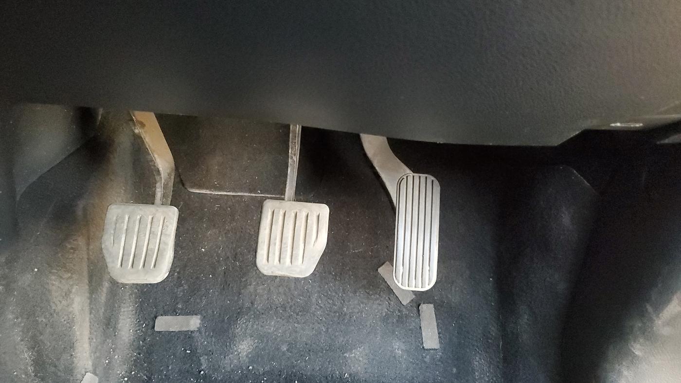 2019 Tata Harrier XZ 2.0L, Diesel, Manual, 77,716 km, Pedals