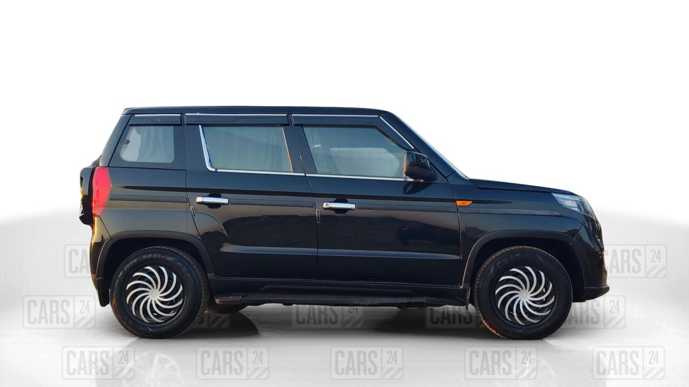 2022 Mahindra BOLERO NEO N 8, Diesel, Manual, 21,884 km, Right Side View