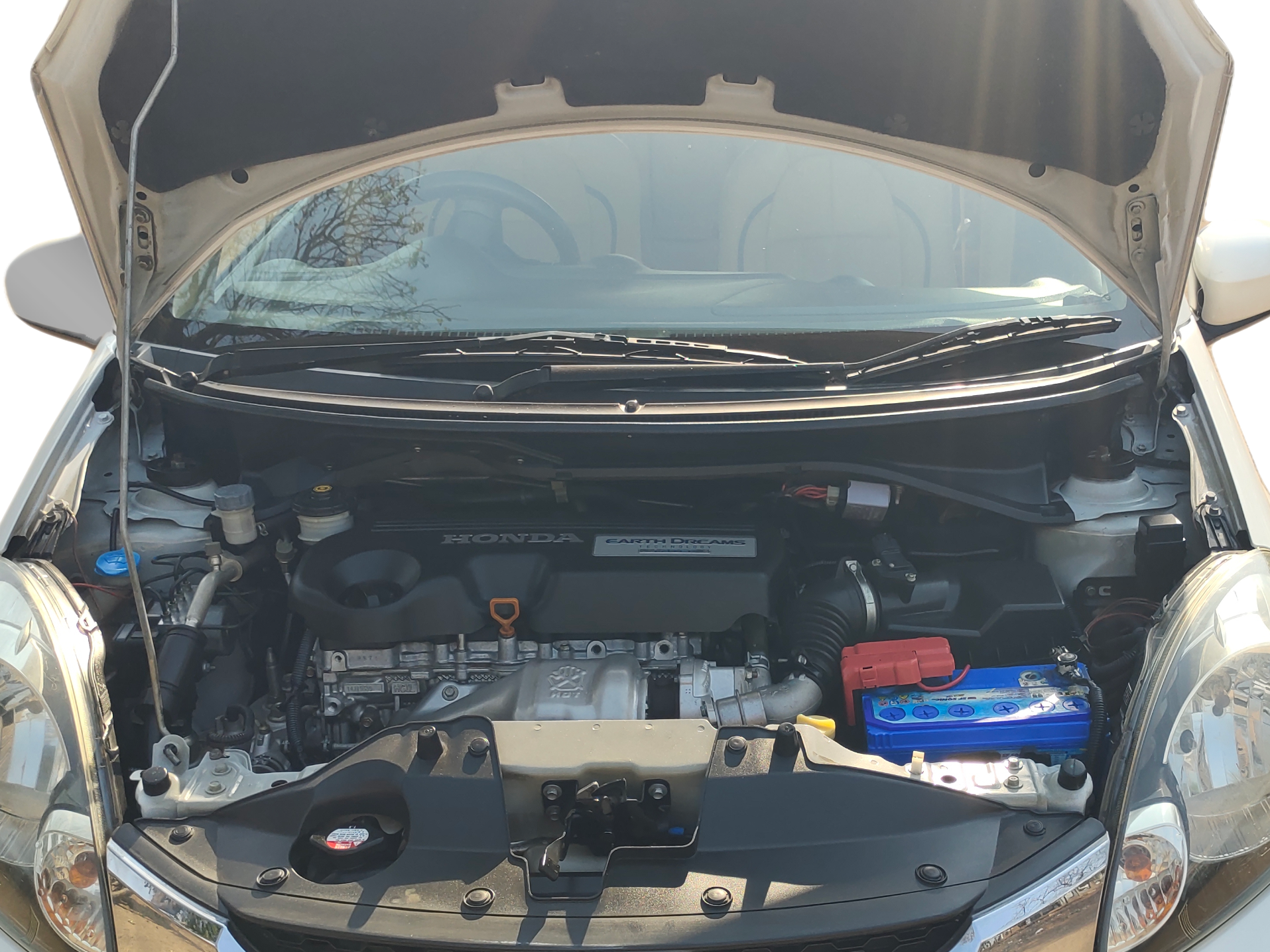 2014 Honda Mobilio 1.5L I-DTEC V, Diesel, Manual, 1,10,229 km, Open Bonnet