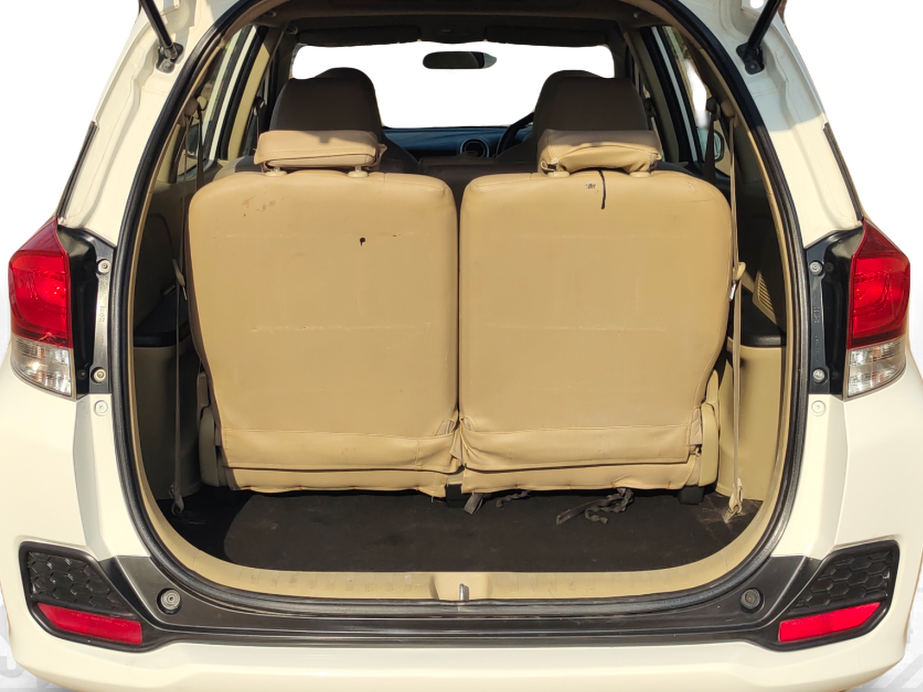2014 Honda Mobilio 1.5L I-DTEC V, Diesel, Manual, 1,10,229 km, Boot Inside