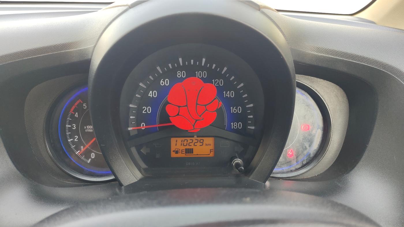 2014 Honda Mobilio 1.5L I-DTEC V, Diesel, Manual, 1,10,229 km, Odometer Image