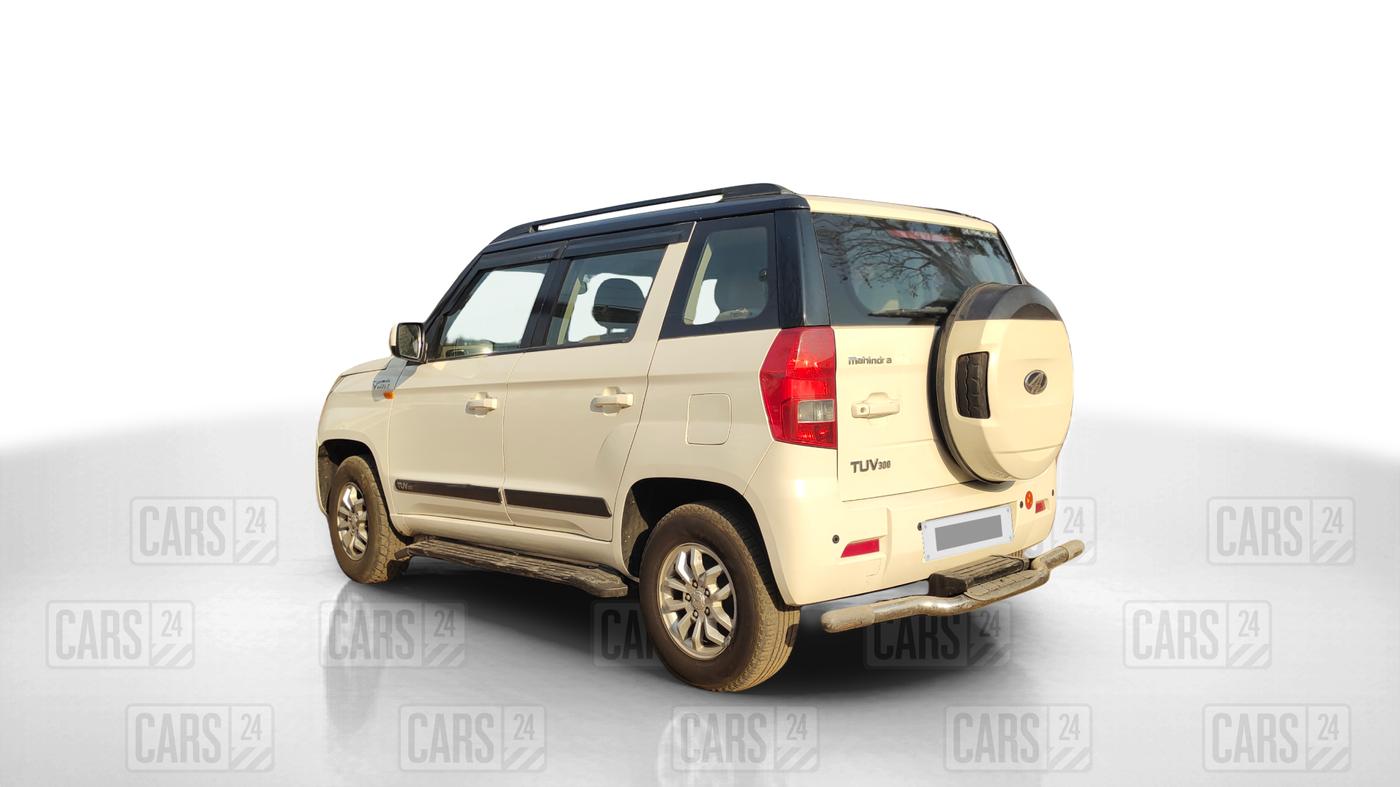 2016 Mahindra TUV300 T8, Diesel, Manual, 61,617 km, Left Back Diagonal