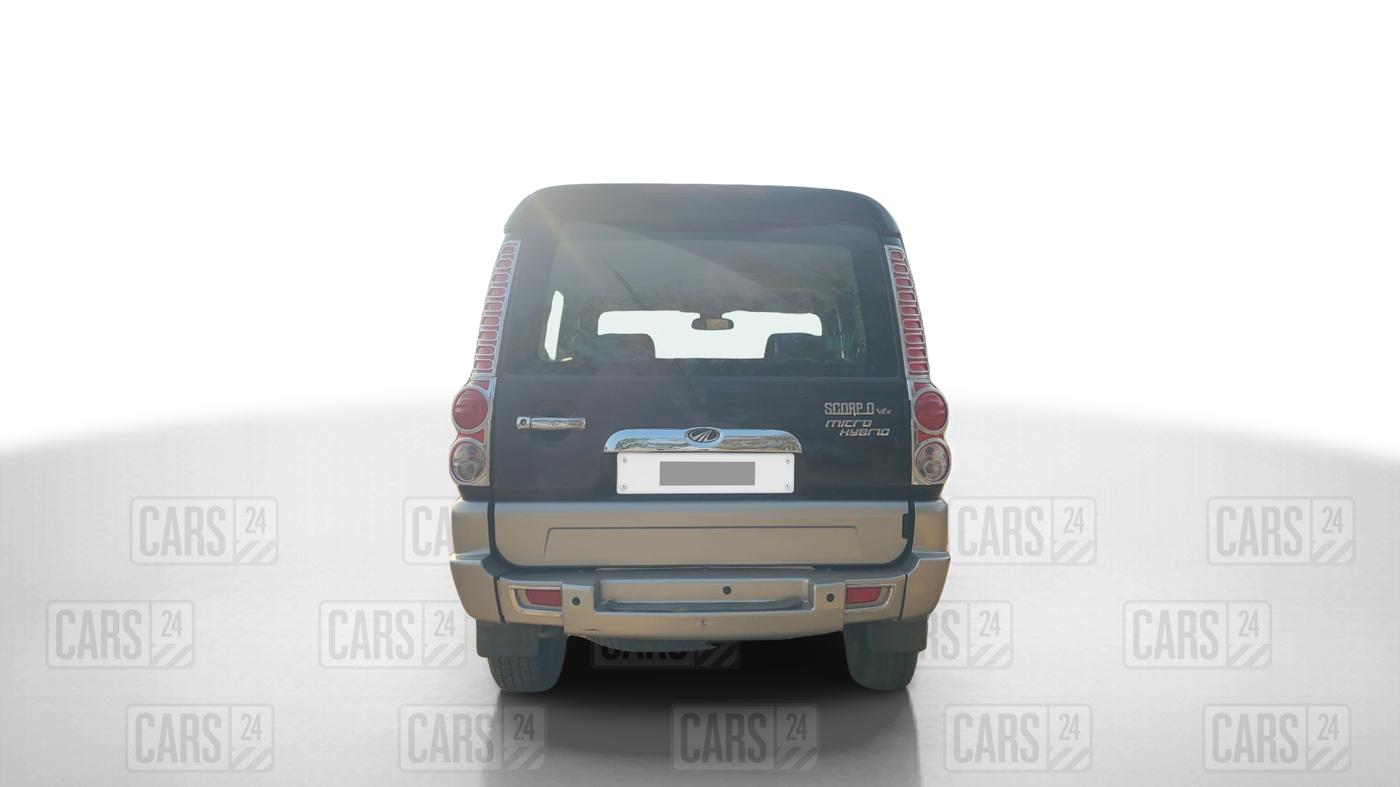 2013 Mahindra Scorpio VLX 2WD AIRBAG, Diesel, Manual, 1,35,000 km, Back/Rear