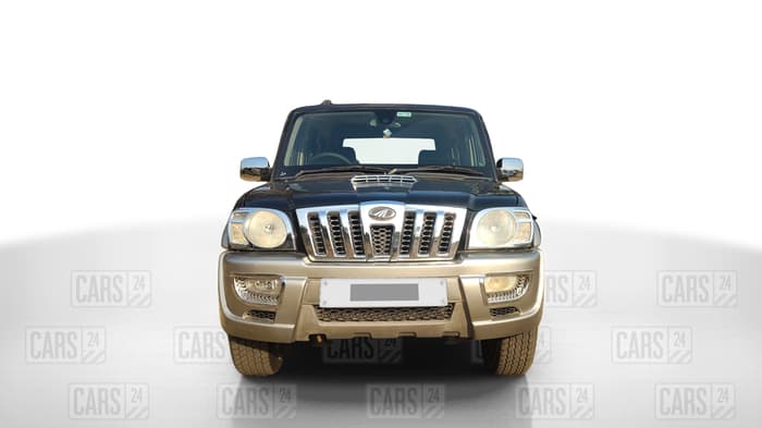 2013 Mahindra Scorpio VLX 2WD AIRBAG, Diesel, Manual, 1,35,000 km, Front