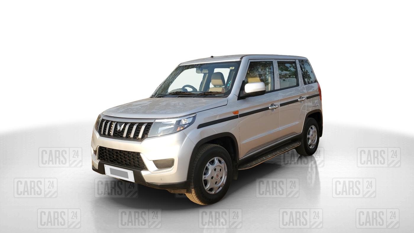 2023 Mahindra BOLERO NEO N 8, Diesel, Manual, 74,319 km, Left Front Diagonal
