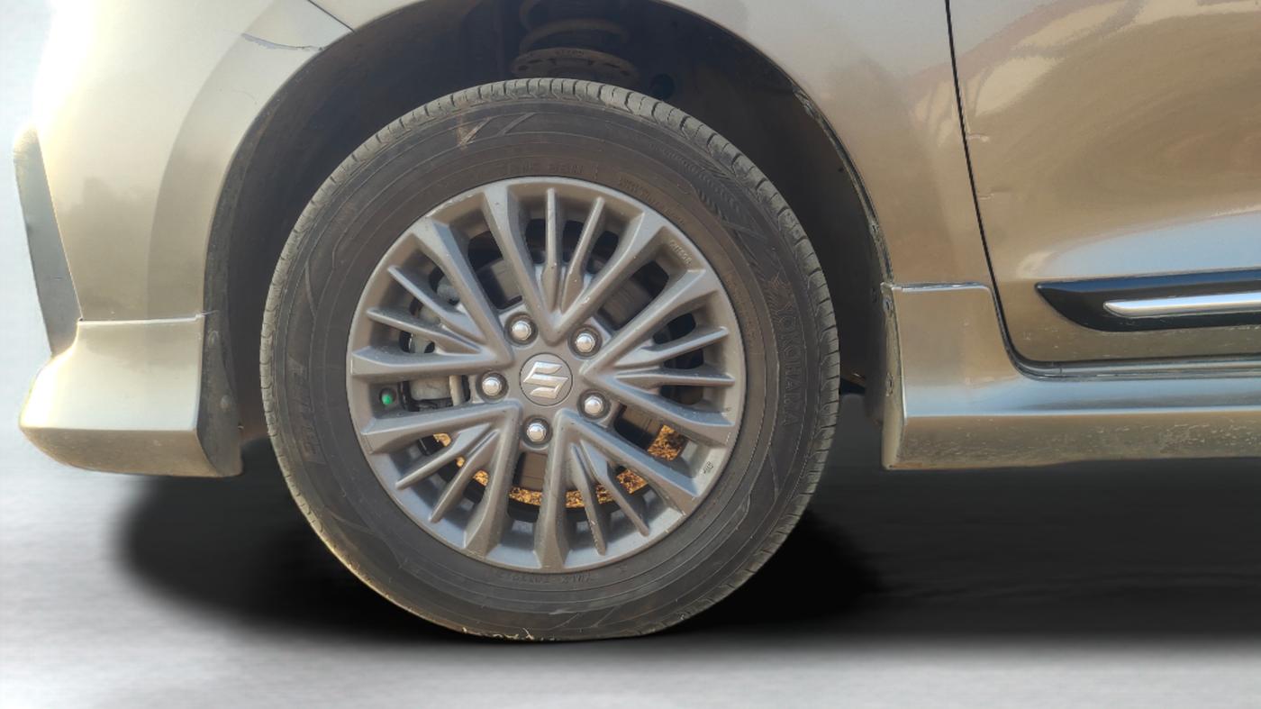 2019 Maruti Ertiga ZDI+ 1.5, Diesel, Manual, 1,00,797 km, Left Front Wheel