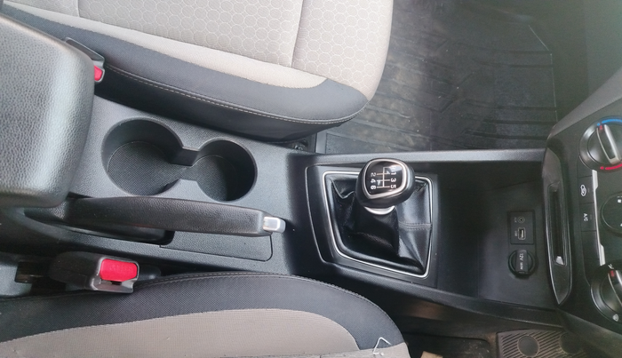 2015 Hyundai Elite i20 MAGNA 1.4 CRDI, Diesel, Manual, 65,204 km, Gear Lever