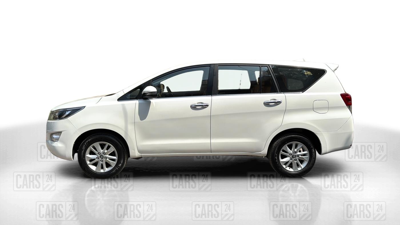2018 Toyota Innova Crysta 2.4 VX 8 STR, Diesel, Manual, 51,759 km, Left Side