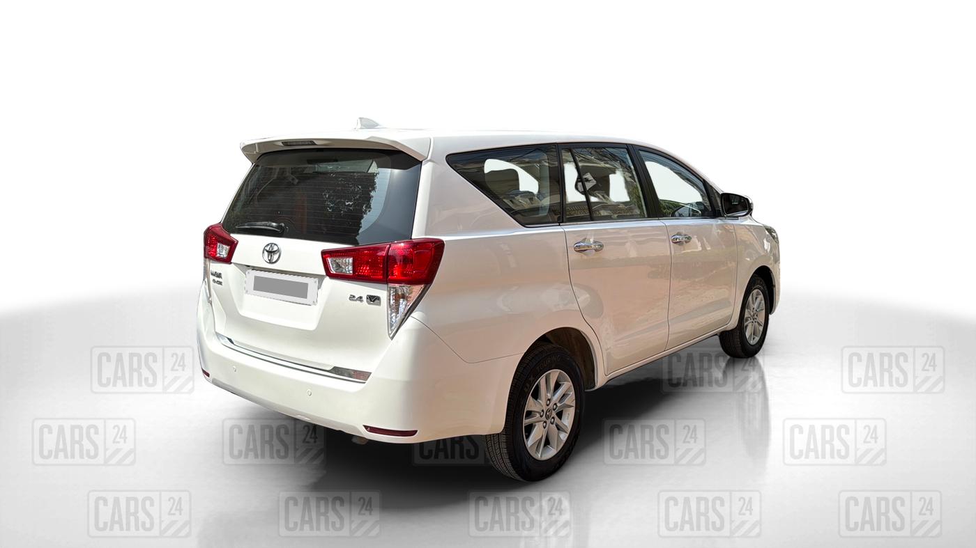 2018 Toyota Innova Crysta 2.4 VX 8 STR, Diesel, Manual, 51,759 km, Right Back Diagonal