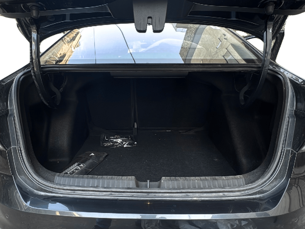 2023 Volkswagen VIRTUS TOPLINE TSI 1.0 MT, Petrol, Manual, 6,251 km, Boot Inside