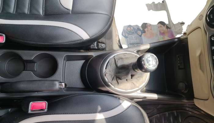 2012 Hyundai i20 SPORTZ 1.2, Petrol, Manual, 42,437 km, Gear Lever