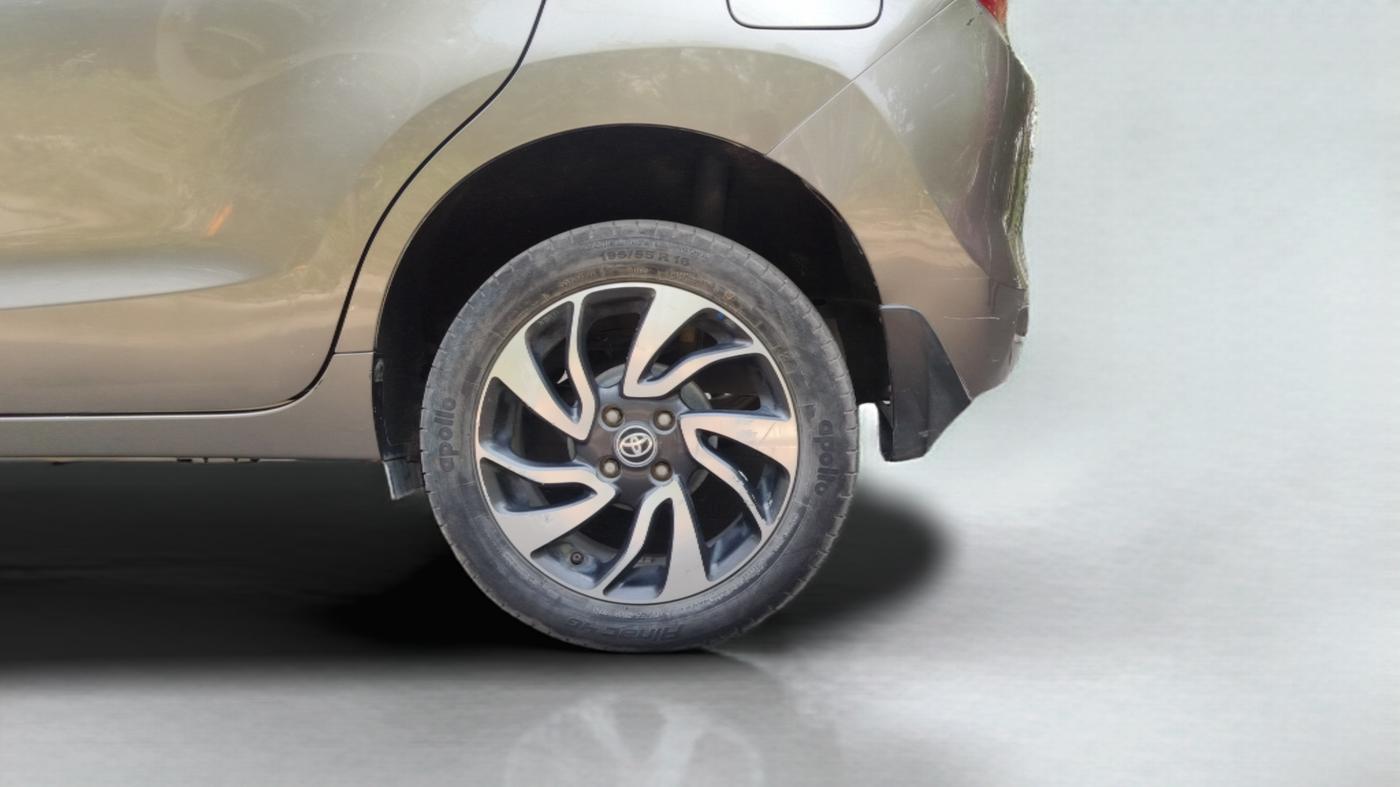 2021 Toyota Glanza G, Petrol, Manual, 44,780 km, Left Rear Wheel