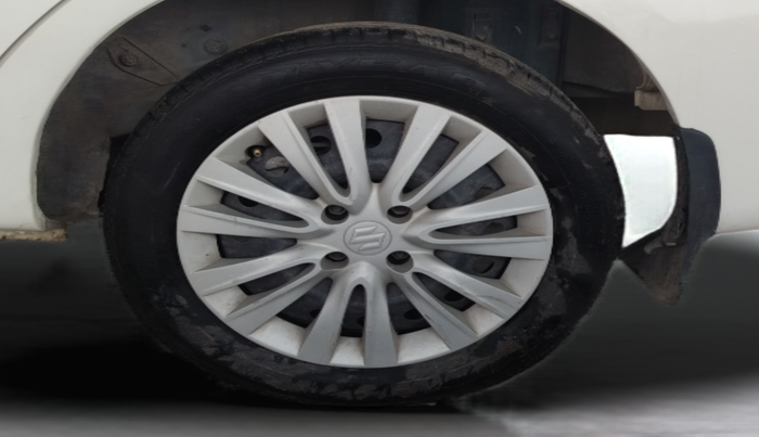 2013 Toyota Etios GD, Diesel, Manual, 71,787 km, Left Rear Wheel